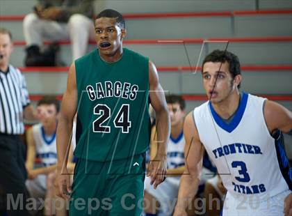 Thumbnail 3 in Frontier vs. Garces photogallery.