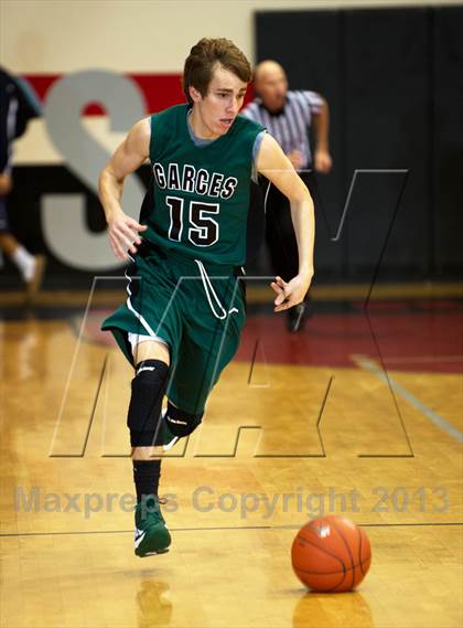 Thumbnail 1 in Frontier vs. Garces photogallery.