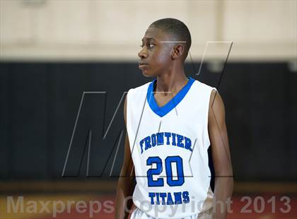 Thumbnail 3 in Frontier vs. Garces photogallery.