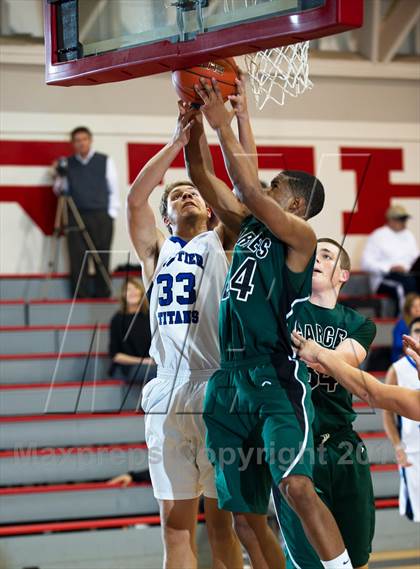 Thumbnail 3 in Frontier vs. Garces photogallery.