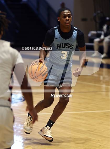 Thumbnail 2 in Huss vs. Butler photogallery.