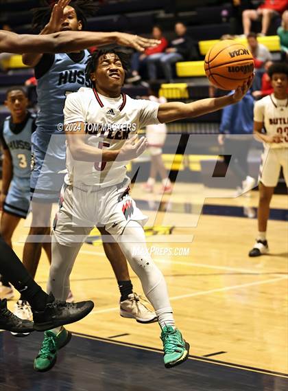 Thumbnail 2 in Huss vs. Butler photogallery.