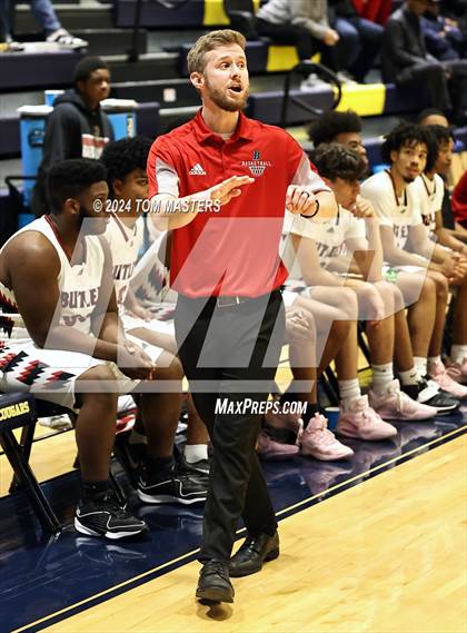 Thumbnail 3 in Huss vs. Butler photogallery.