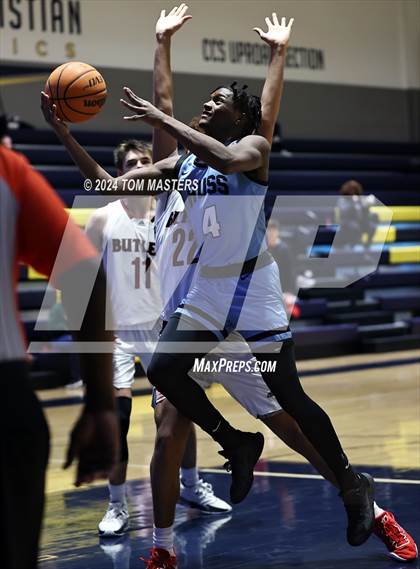 Thumbnail 2 in Huss vs. Butler photogallery.