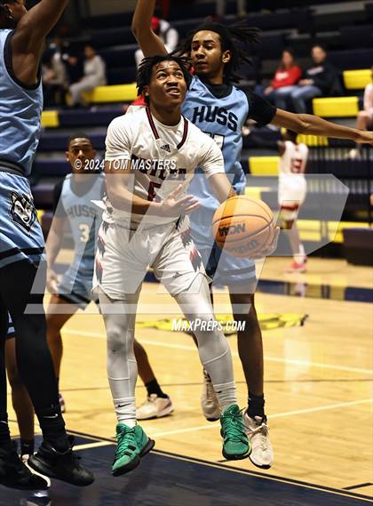 Thumbnail 3 in Huss vs. Butler photogallery.