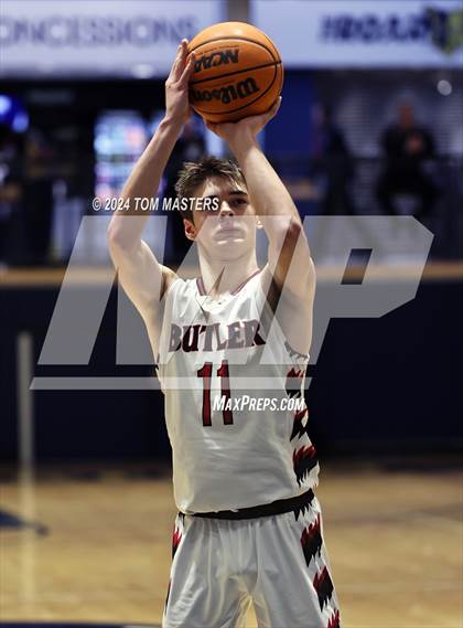 Thumbnail 1 in Huss vs. Butler photogallery.