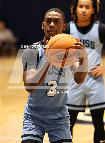 Thumbnail 1 in Huss vs. Butler photogallery.