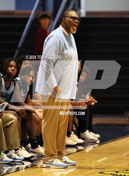 Thumbnail 1 in Huss vs. Butler photogallery.
