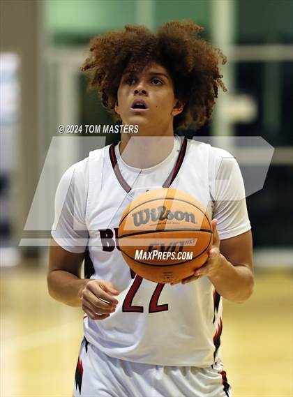 Thumbnail 2 in Huss vs. Butler photogallery.