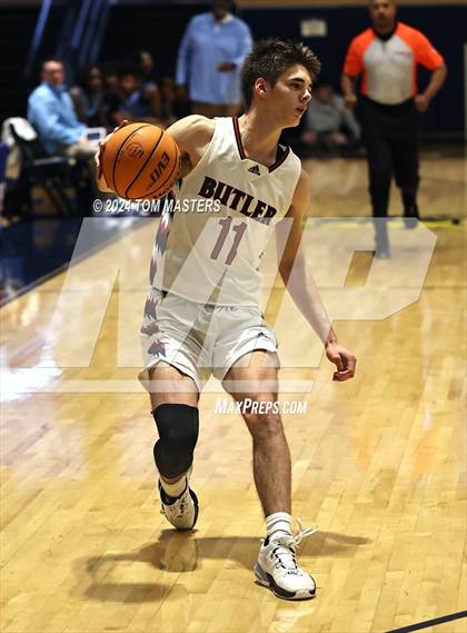 Thumbnail 1 in Huss vs. Butler photogallery.