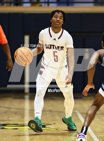 Thumbnail 3 in Huss vs. Butler photogallery.