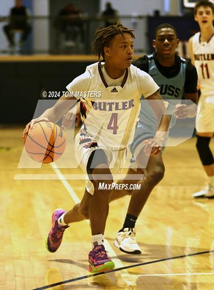 Thumbnail 2 in Huss vs. Butler photogallery.