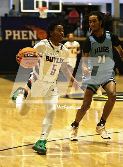 Thumbnail 3 in Huss vs. Butler photogallery.