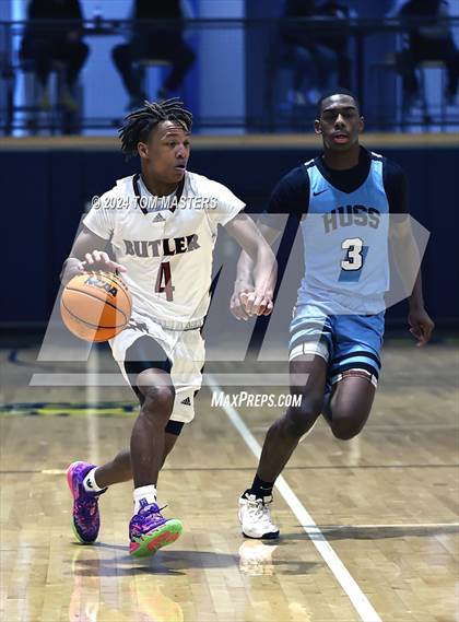 Thumbnail 1 in Huss vs. Butler photogallery.
