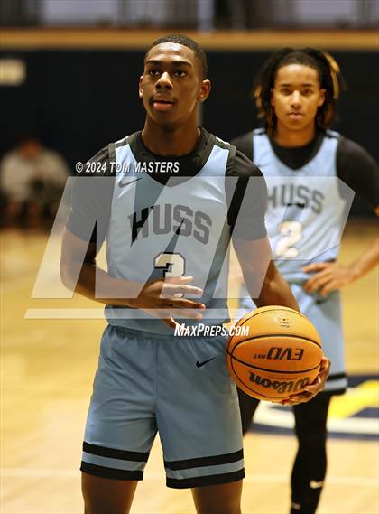 Thumbnail 3 in Huss vs. Butler photogallery.