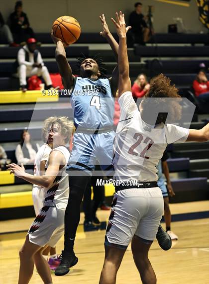 Thumbnail 2 in Huss vs. Butler photogallery.