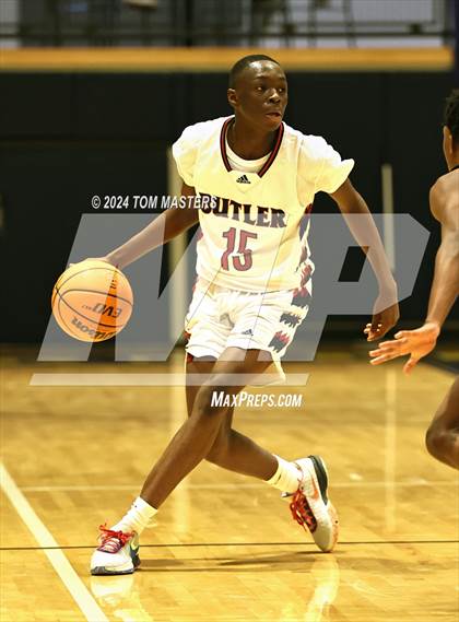 Thumbnail 1 in Huss vs. Butler photogallery.