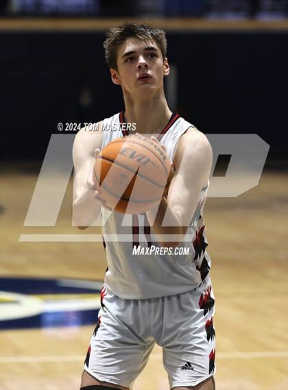 Thumbnail 3 in Huss vs. Butler photogallery.