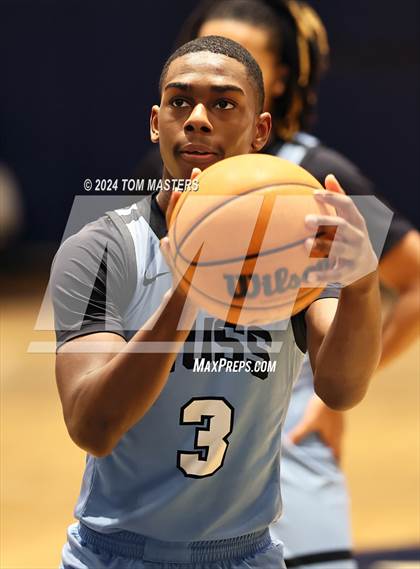 Thumbnail 1 in Huss vs. Butler photogallery.