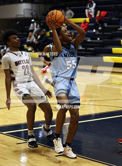 Thumbnail 1 in Huss vs. Butler photogallery.