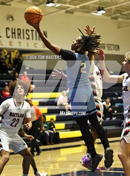 Thumbnail 3 in Huss vs. Butler photogallery.