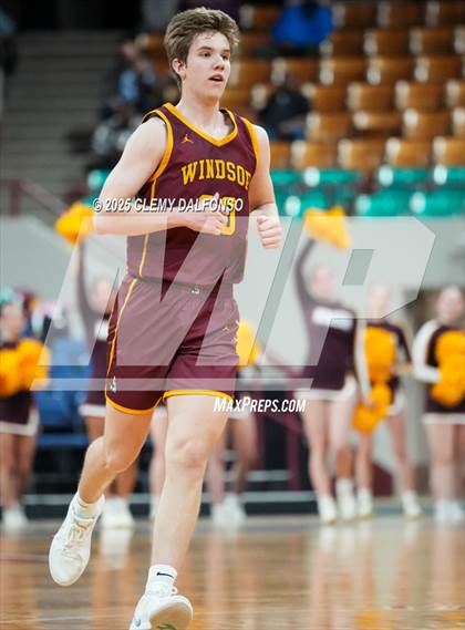Thumbnail 3 in Windsor vs Dakota Ridge (CHSAA 5A Great 8) photogallery.