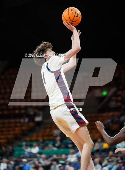 Thumbnail 3 in Windsor vs Dakota Ridge (CHSAA 5A Great 8) photogallery.