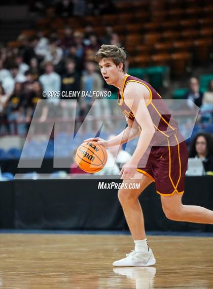 Thumbnail 2 in Windsor vs Dakota Ridge (CHSAA 5A Great 8) photogallery.
