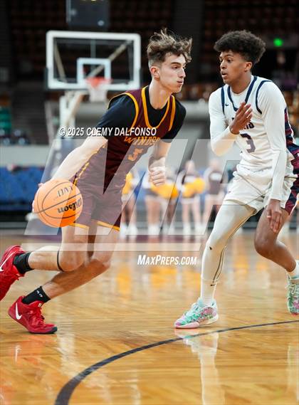 Thumbnail 2 in Windsor vs Dakota Ridge (CHSAA 5A Great 8) photogallery.