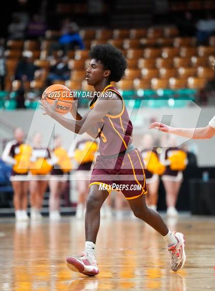 Thumbnail 3 in Windsor vs Dakota Ridge (CHSAA 5A Great 8) photogallery.