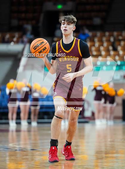 Thumbnail 3 in Windsor vs Dakota Ridge (CHSAA 5A Great 8) photogallery.