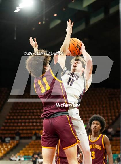 Thumbnail 3 in Windsor vs Dakota Ridge (CHSAA 5A Great 8) photogallery.
