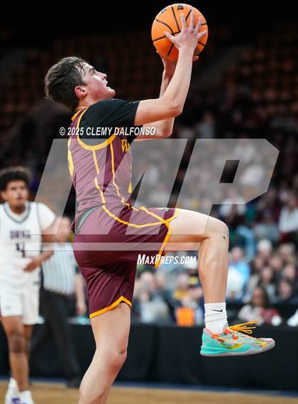 Thumbnail 2 in Windsor vs Dakota Ridge (CHSAA 5A Great 8) photogallery.