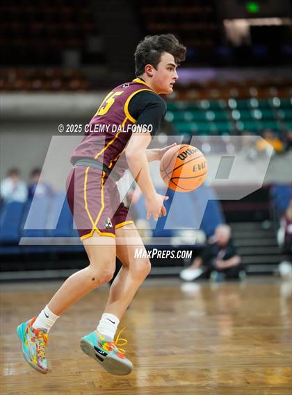 Thumbnail 3 in Windsor vs Dakota Ridge (CHSAA 5A Great 8) photogallery.