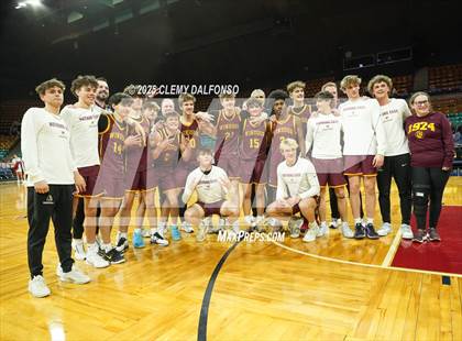 Thumbnail 1 in Windsor vs Dakota Ridge (CHSAA 5A Great 8) photogallery.
