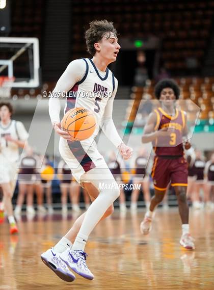 Thumbnail 3 in Windsor vs Dakota Ridge (CHSAA 5A Great 8) photogallery.