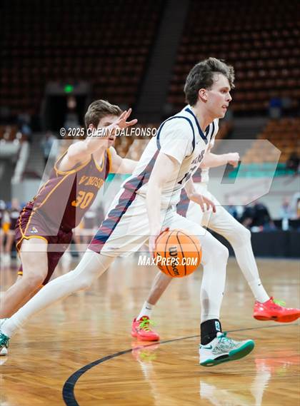 Thumbnail 1 in Windsor vs Dakota Ridge (CHSAA 5A Great 8) photogallery.