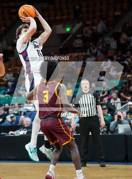 Thumbnail 2 in Windsor vs Dakota Ridge (CHSAA 5A Great 8) photogallery.