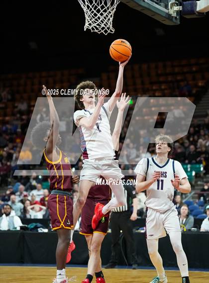Thumbnail 2 in Windsor vs Dakota Ridge (CHSAA 5A Great 8) photogallery.
