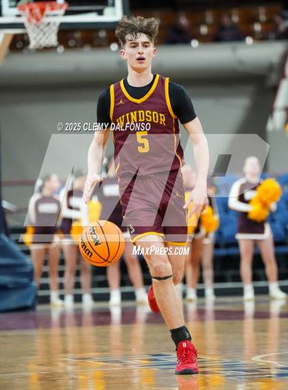 Thumbnail 2 in Windsor vs Dakota Ridge (CHSAA 5A Great 8) photogallery.