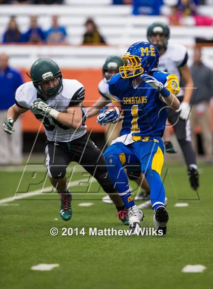 Thumbnail 1 in Schalmont vs. Maine-Endwell (NYSPHSAA Class B Final) photogallery.