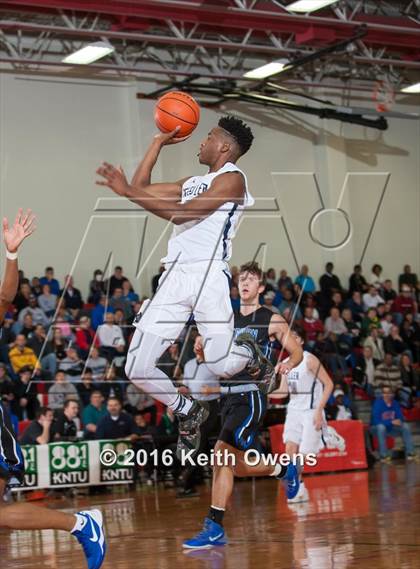 Thumbnail 3 in Keller vs. Hebron (UIL 6A Bidistrict) photogallery.