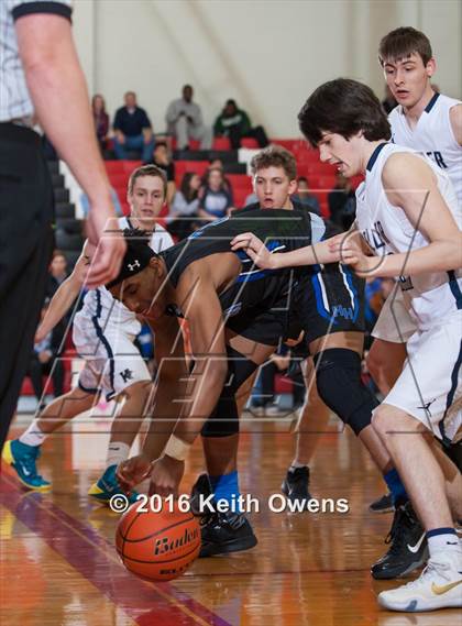 Thumbnail 2 in Keller vs. Hebron (UIL 6A Bidistrict) photogallery.