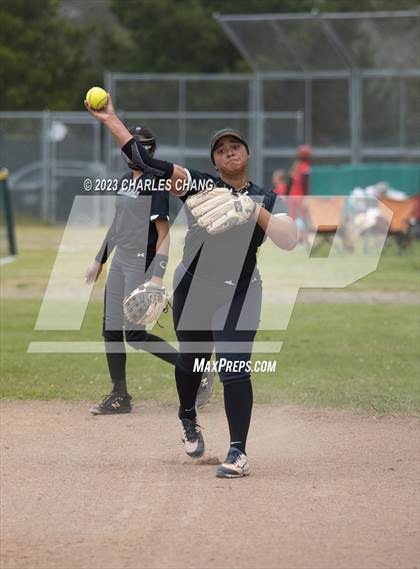 Thumbnail 1 in Burlingame vs Stevenson photogallery.