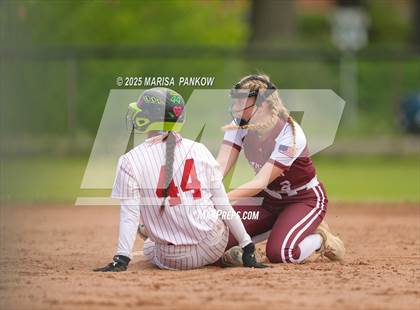 Thumbnail 2 in Auburn vs Fulton photogallery.