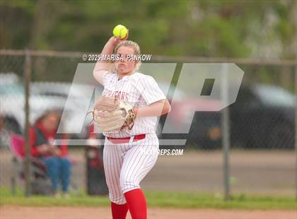 Thumbnail 1 in Auburn vs Fulton photogallery.
