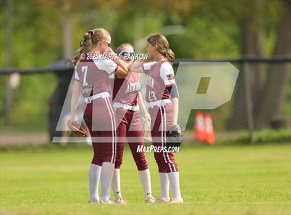 Thumbnail 2 in Auburn vs Fulton photogallery.