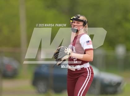 Thumbnail 2 in Auburn vs Fulton photogallery.