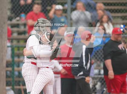 Thumbnail 2 in Auburn vs Fulton photogallery.