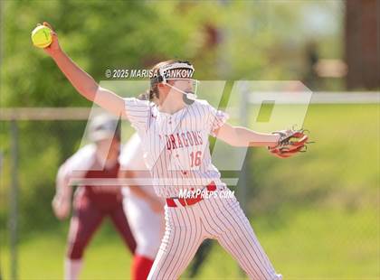 Thumbnail 1 in Auburn vs Fulton photogallery.